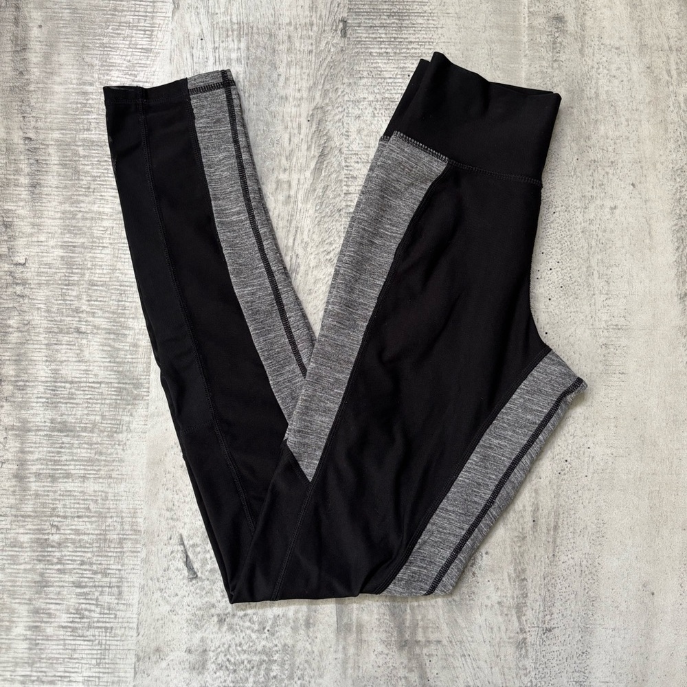 Black leggings